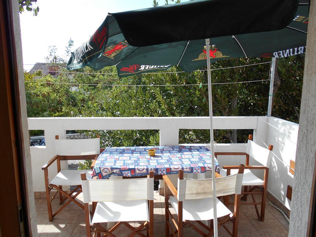 Apartments U Kapetana Пунат Стая снимка
