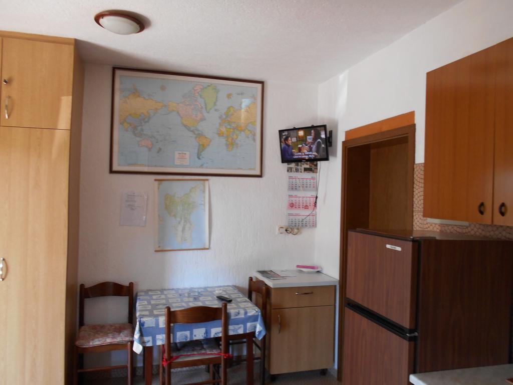 Apartments U Kapetana Пунат Екстериор снимка